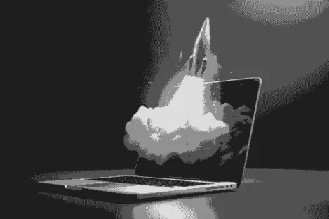 représentation par une fusée du développement du référencement naturel d'un site internet
